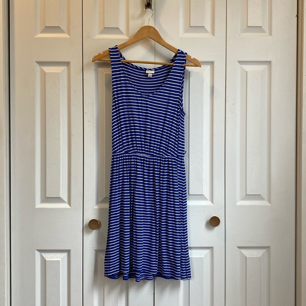 Merona
XS
Blue and white stripe